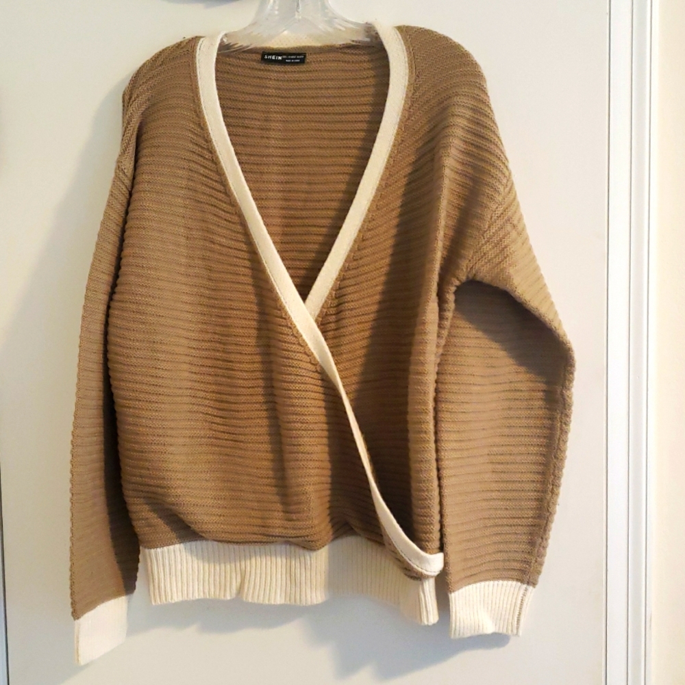 Shein brown and tan sweater